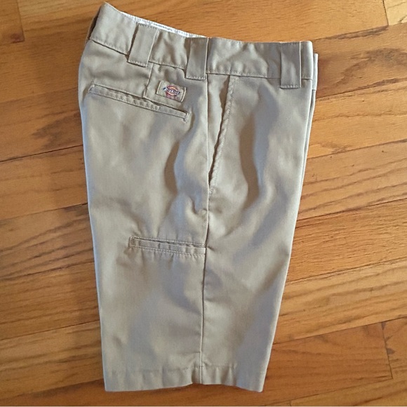 Dickies Men’s Slim Fit Flat Front Tan Shorts Size 29 - Picture 4 of 11